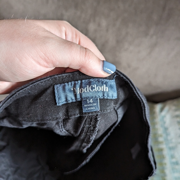 ModCloth Skinny Black Ponte Pants Size 14 - Picture 3 of 3